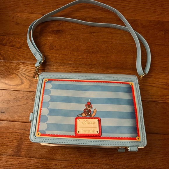 Dumbo Loungefly bag - Picture 3 of 3